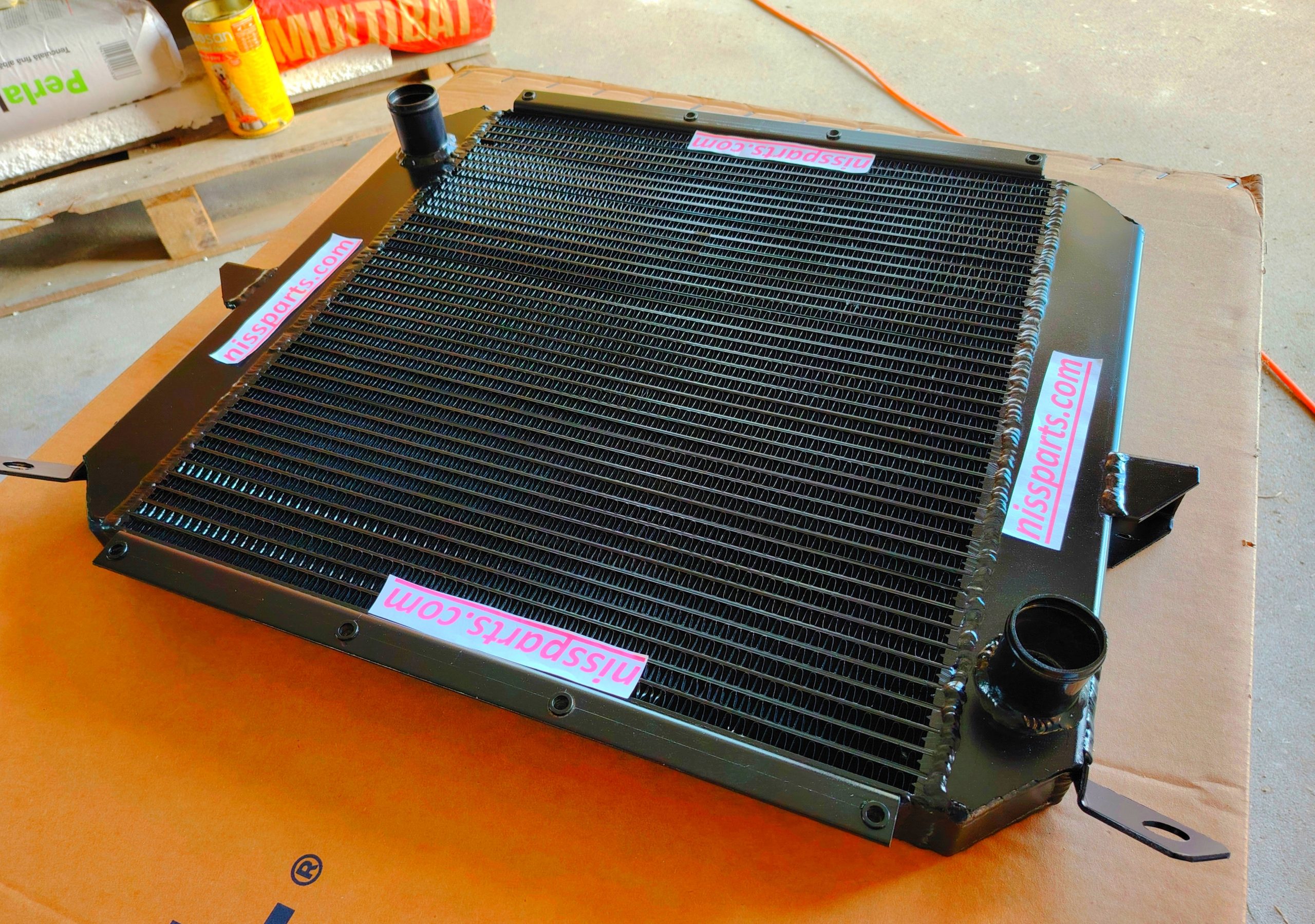Radiator B4.40 ECO L35-09 21400D8700 - Image 5